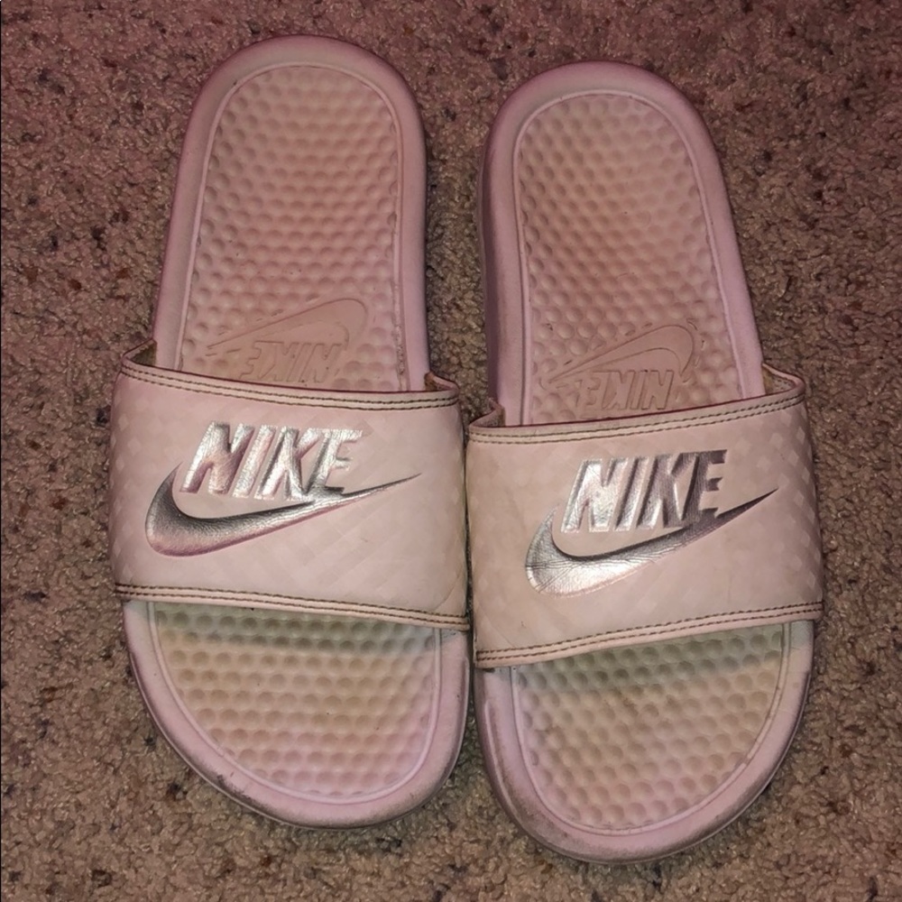 Nike slides